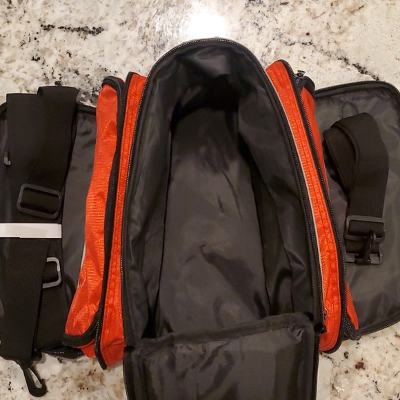 Tancendes Red Nylon Rear Bike Bag - Picture 7 of 13